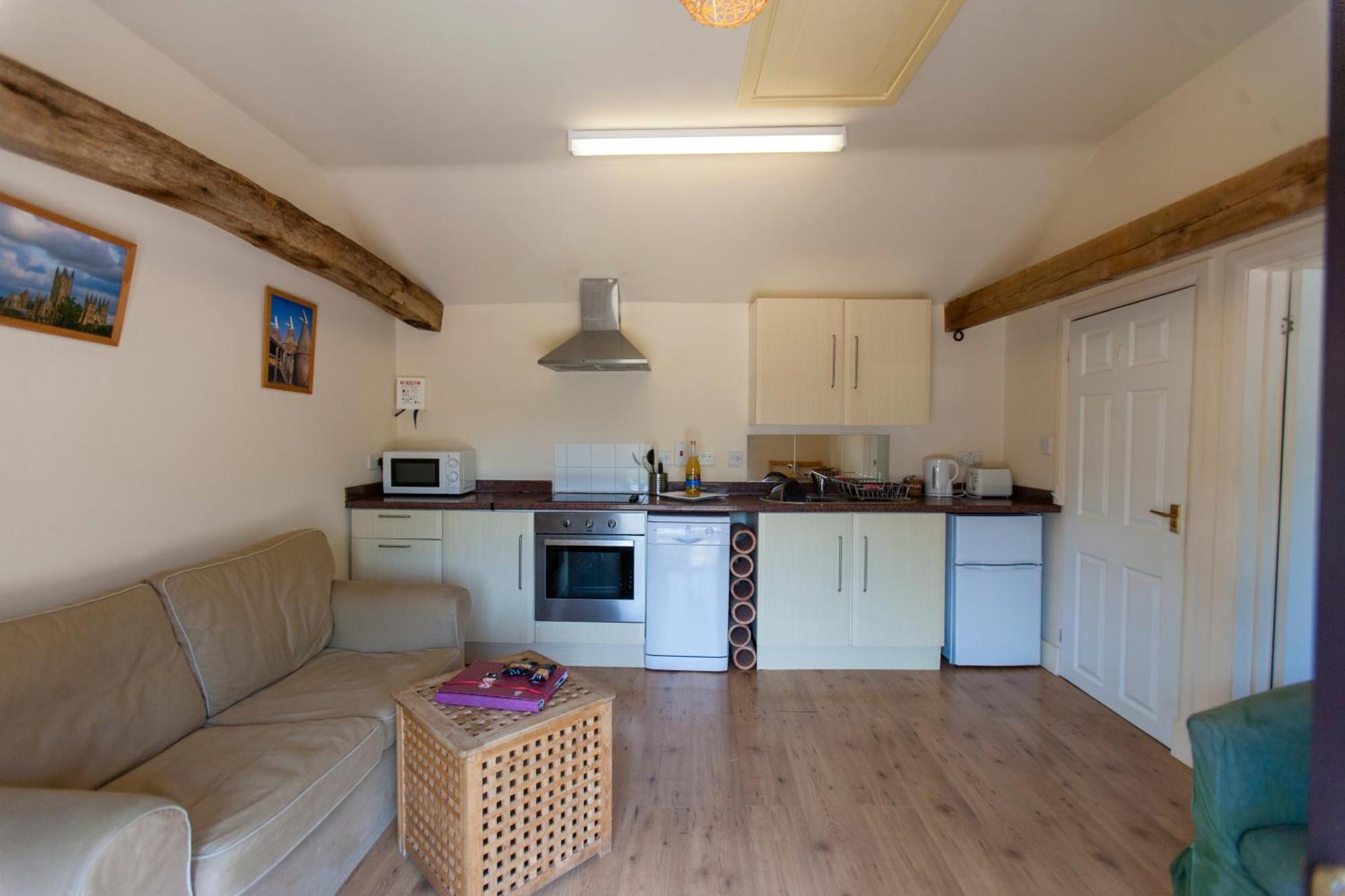 Five Cottages In Aonb And A Hobbit House! Canterbury Dış mekan fotoğraf