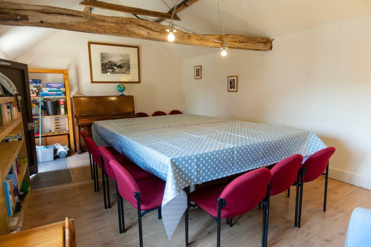 Five Cottages In Aonb And A Hobbit House! Canterbury Dış mekan fotoğraf